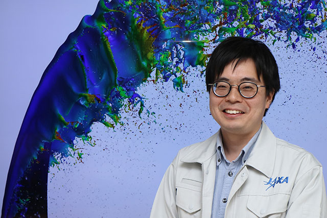Taisuke Nambu, Researcher, Combustion and Turbulence Section, Numerical Simulation Research Unit